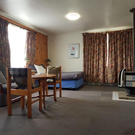 Clunes Motel ภายนอก รูปภาพ