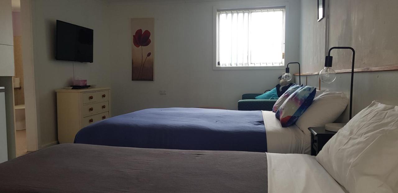 Clunes Motel ภายนอก รูปภาพ