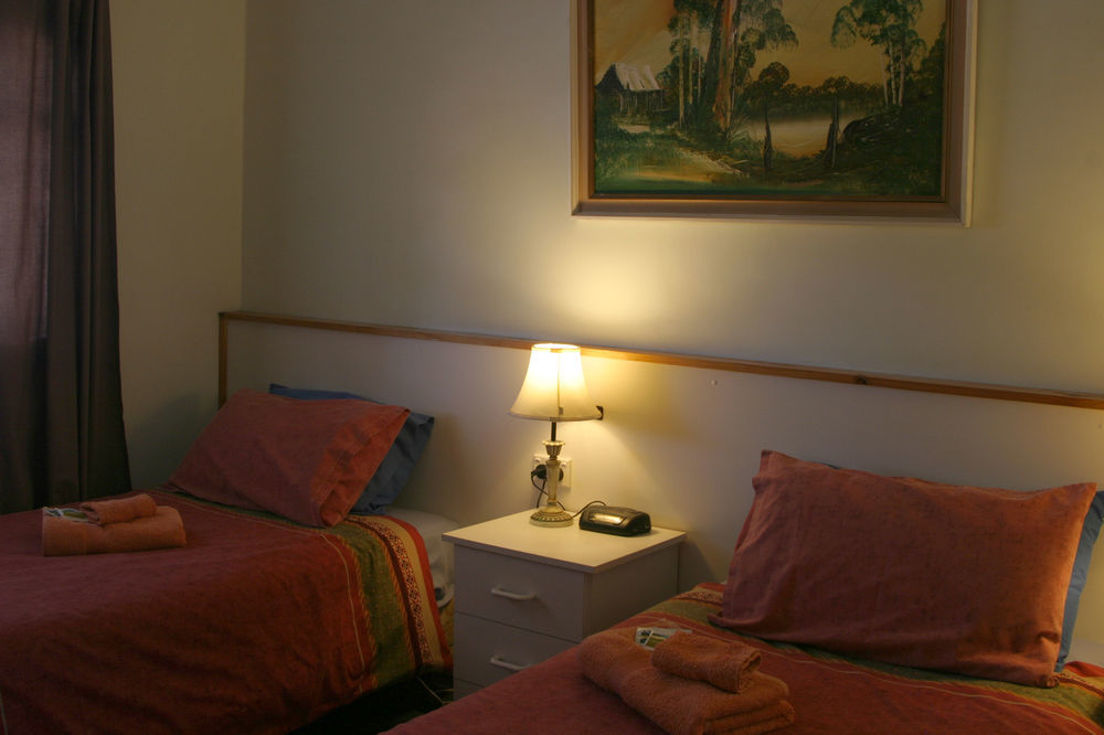 Clunes Motel ภายนอก รูปภาพ